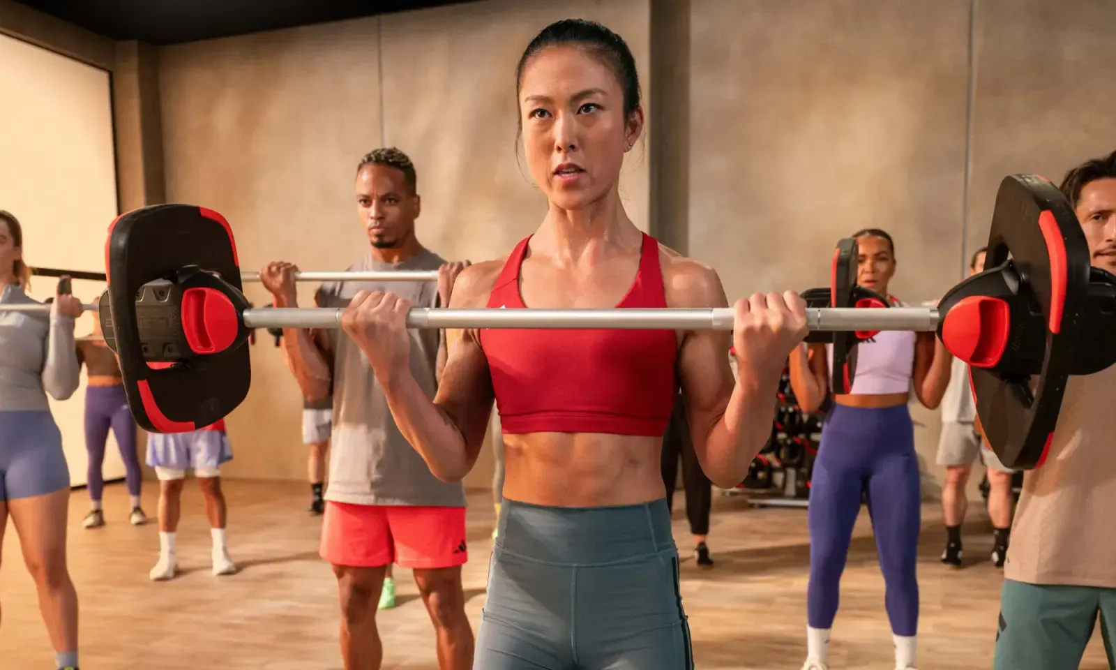 693f66f4bb790cb2d9e3cfbf_com-bodypumpheavy-videoreplacement-hero-desktop_2000x1200-p-1600